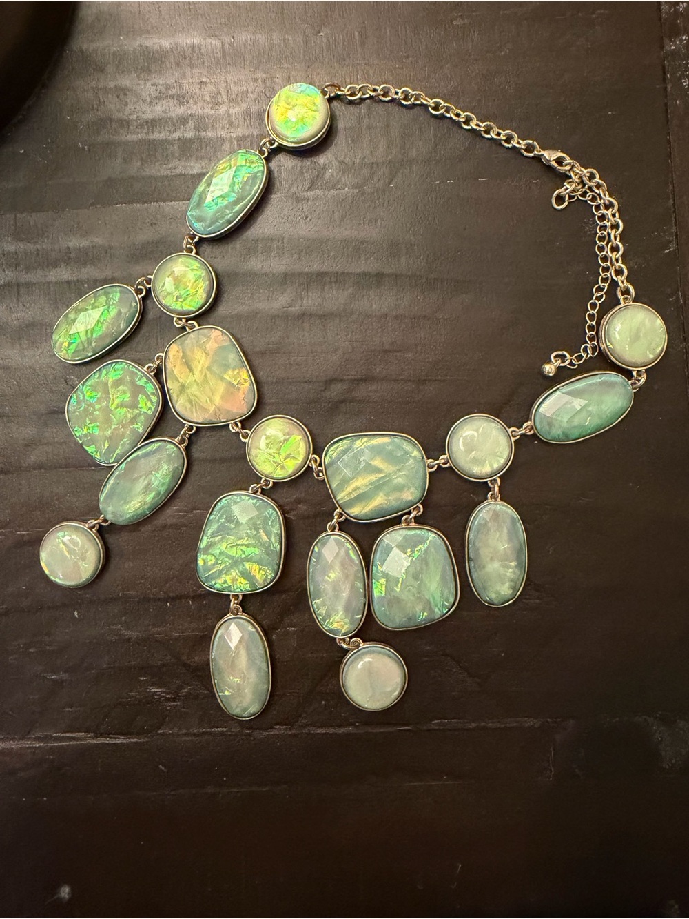 Iridescent Green Statement Necklace - Women Fashion Jewelry